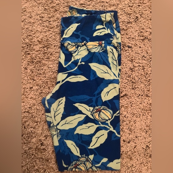 3/$13 Lularoe Floral Legging - Picture 1 of 5